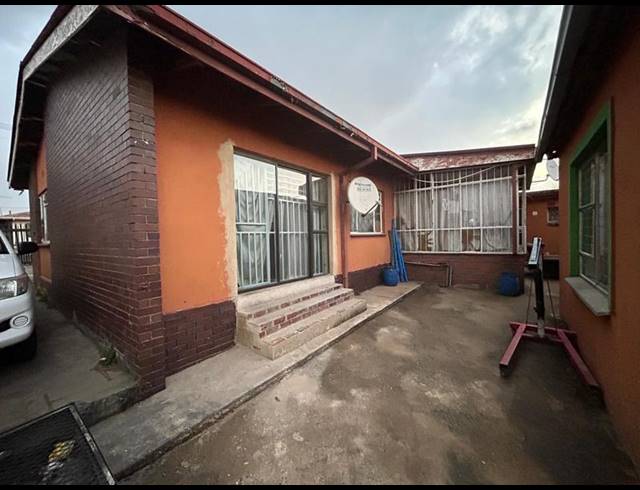 7 BEDROOM HOUSE FOR SALE IN TEDSTONEVILLE